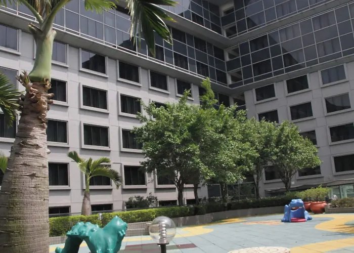 Regal AirportAirport Hotel